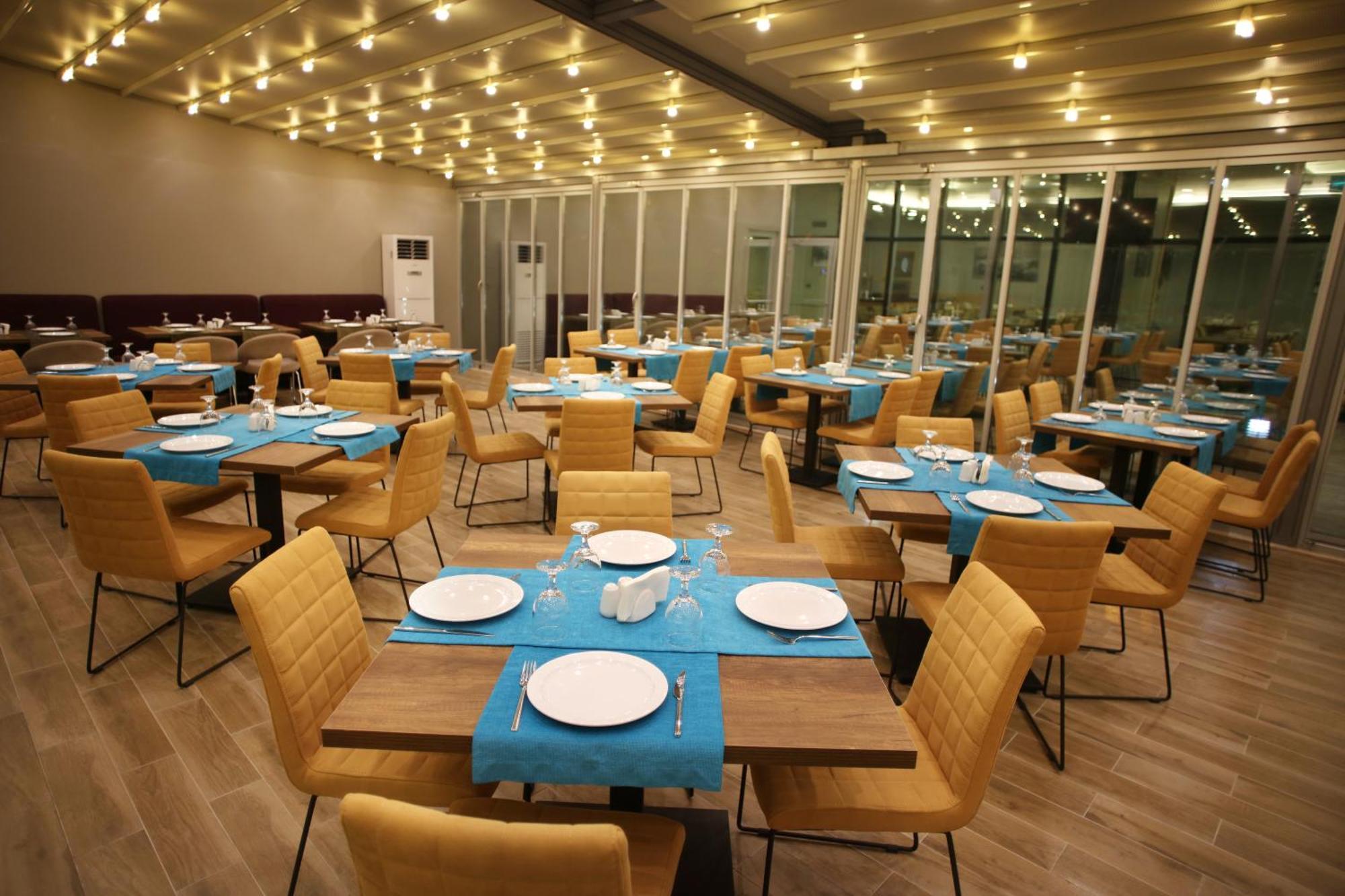Holiday Inn Express Manisa-West By Ihg Zewnętrze zdjęcie