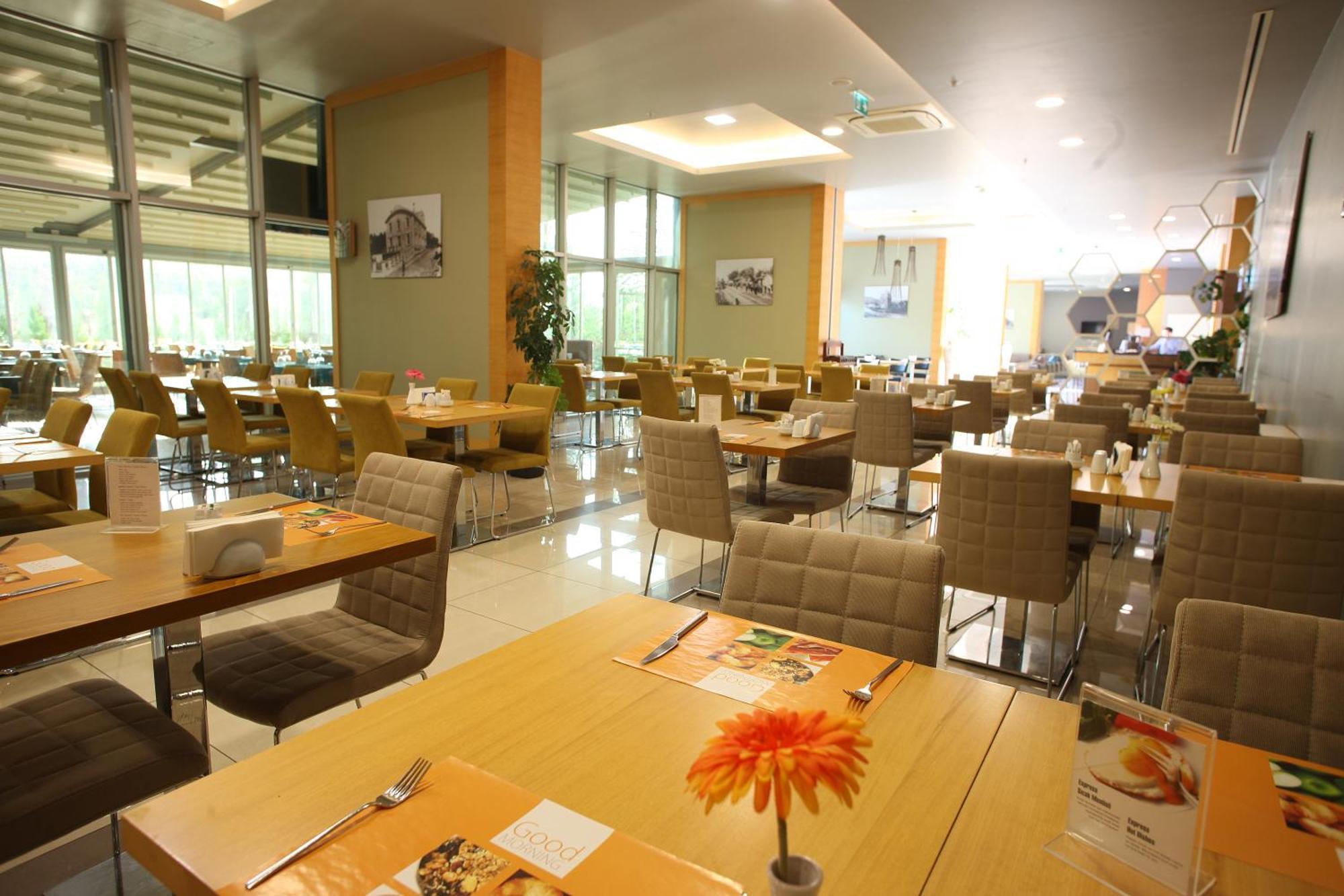 Holiday Inn Express Manisa-West By Ihg Zewnętrze zdjęcie