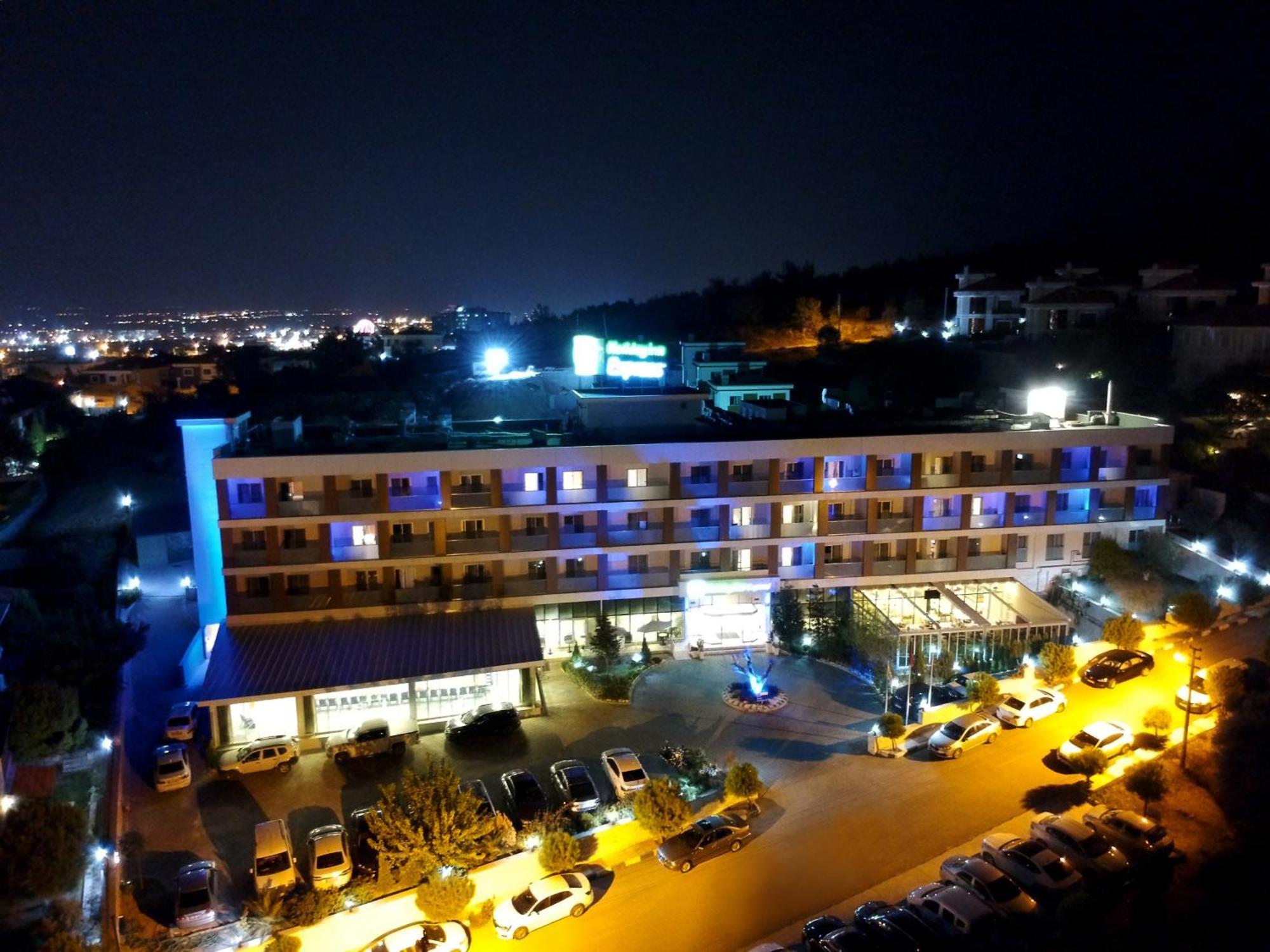 Holiday Inn Express Manisa-West By Ihg Zewnętrze zdjęcie
