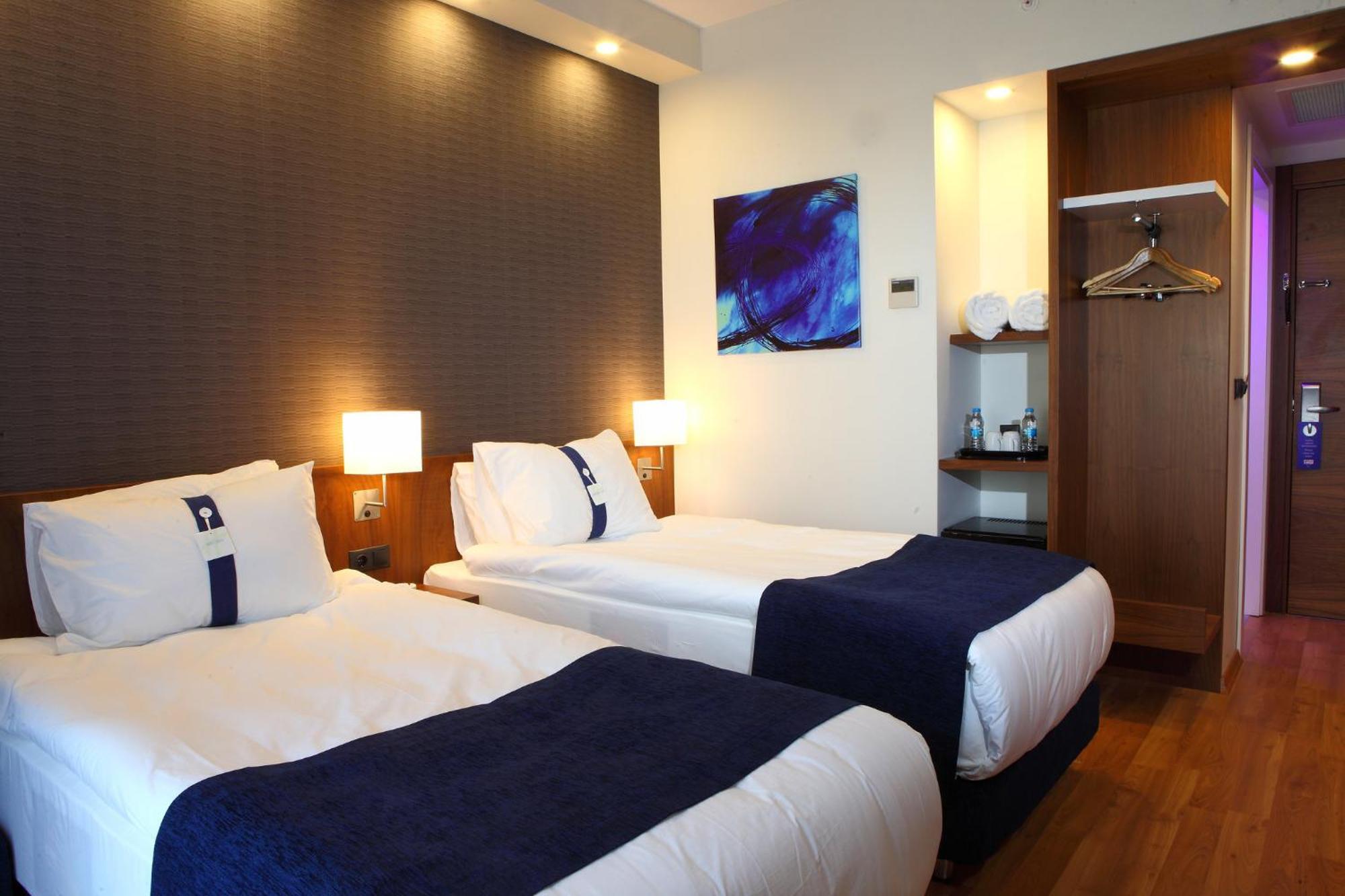 Holiday Inn Express Manisa-West By Ihg Zewnętrze zdjęcie