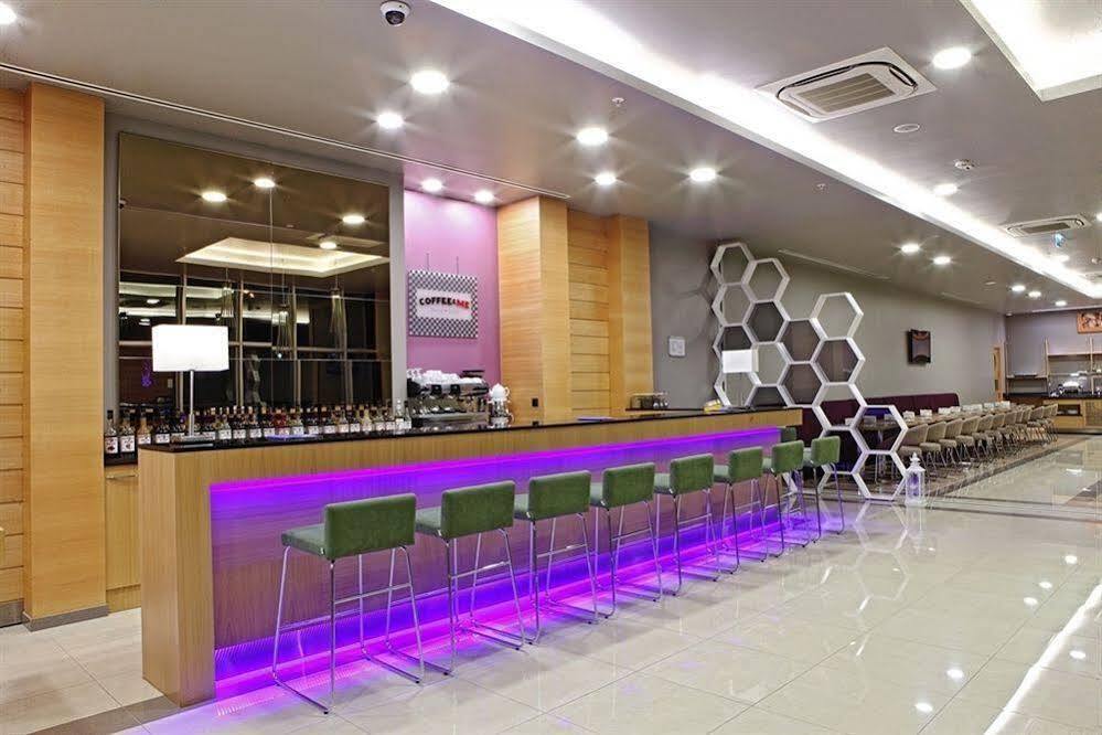 Holiday Inn Express Manisa-West By Ihg Zewnętrze zdjęcie
